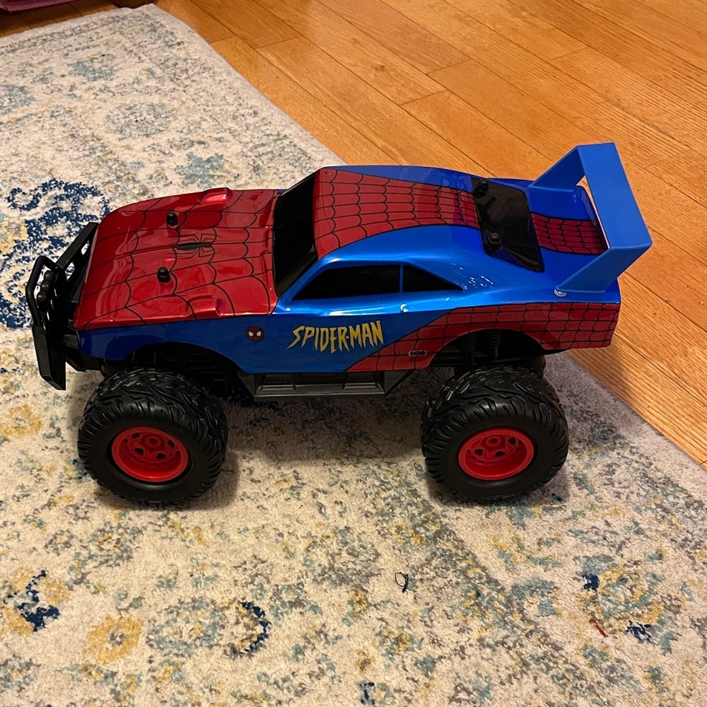 Marvel 1:12 Spider-Man Dodge Charger Daytona Elite Radio Control Car